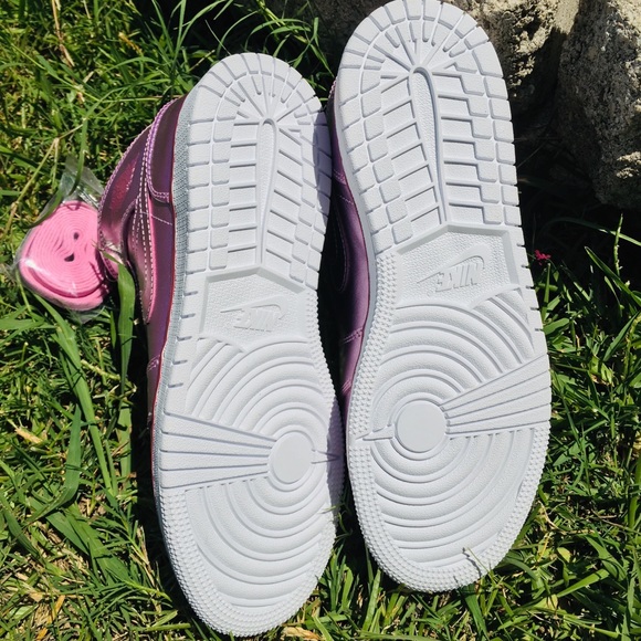 AIR JORDAN 1 MID “PINK RISE” - Picture 6 of 8